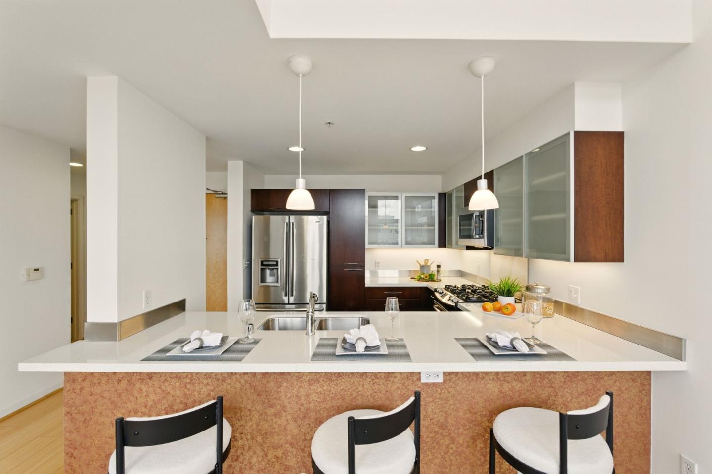Detail Gallery Image 3 of 98 For 3208 Pierce St #406,  San Francisco,  CA 94123 - 2 Beds | 2/1 Baths