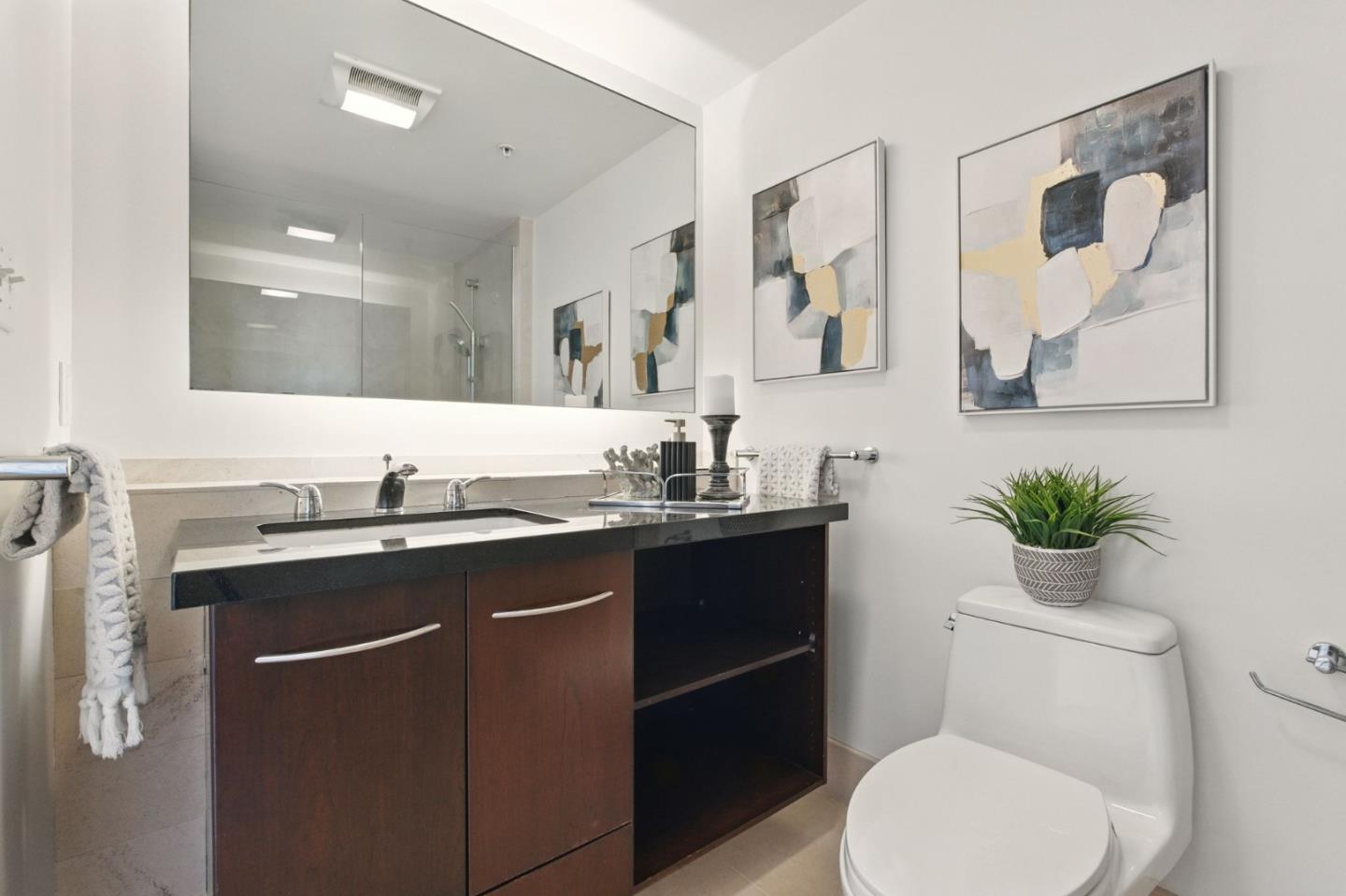 Detail Gallery Image 33 of 98 For 3208 Pierce St #406,  San Francisco,  CA 94123 - 2 Beds | 2/1 Baths