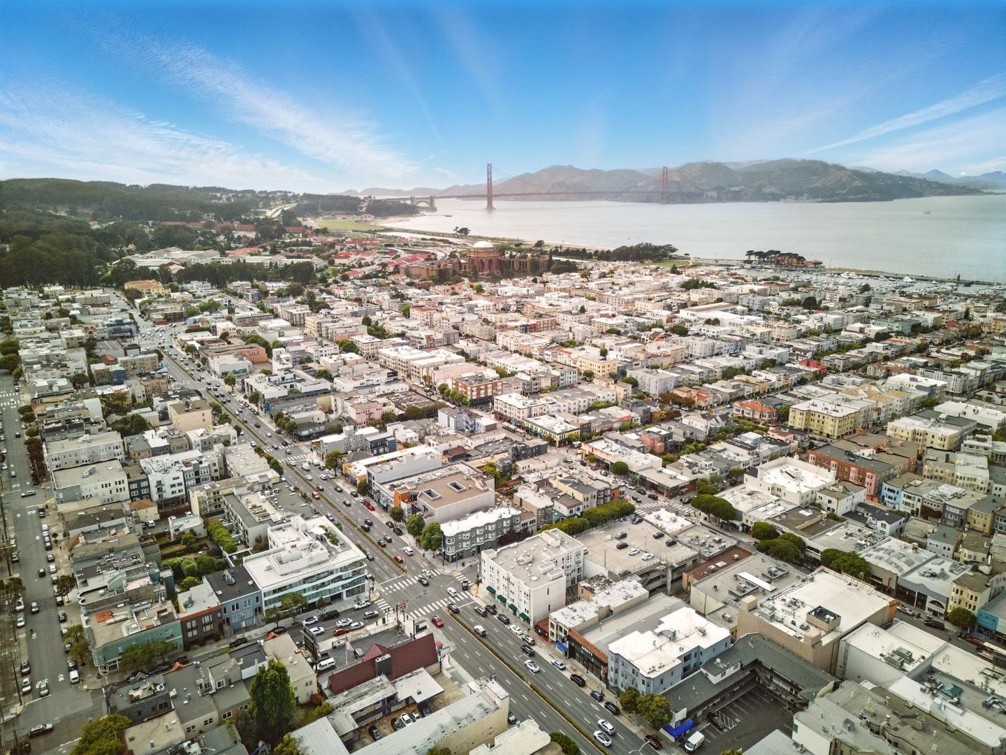 Detail Gallery Image 8 of 98 For 3208 Pierce St #406,  San Francisco,  CA 94123 - 2 Beds | 2/1 Baths