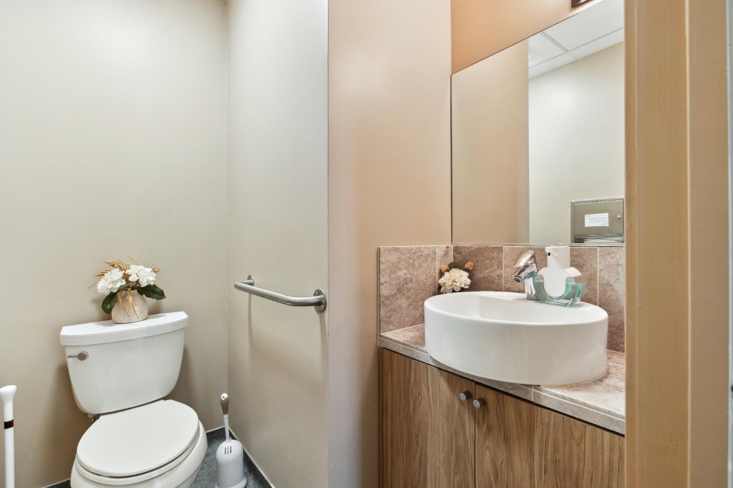 Detail Gallery Image 15 of 43 For 320 N San Mateo Dr #2,  San Mateo,  CA 94401 - – Beds | – Baths