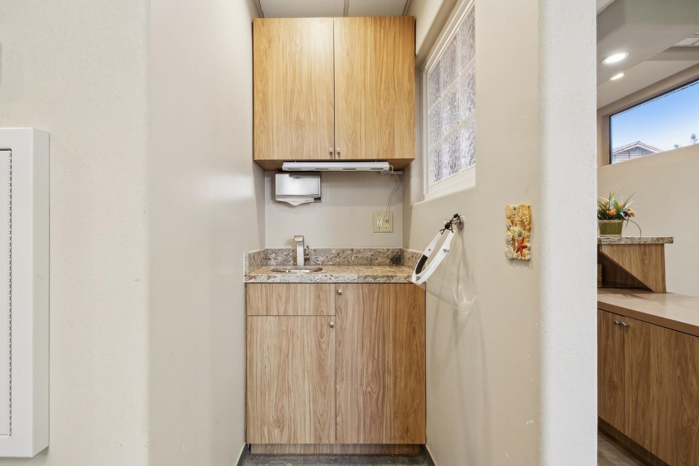 Detail Gallery Image 16 of 43 For 320 N San Mateo Dr #2,  San Mateo,  CA 94401 - – Beds | – Baths