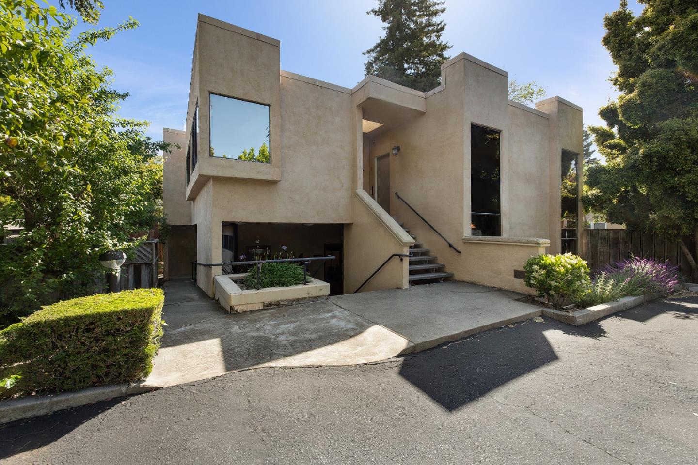 Detail Gallery Image 2 of 43 For 320 N San Mateo Dr #2,  San Mateo,  CA 94401 - – Beds | – Baths