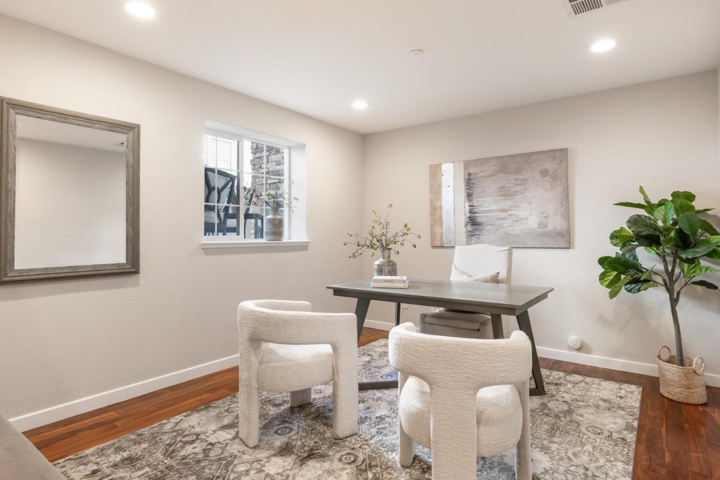 Detail Gallery Image 5 of 29 For 581 Kiholo Ter, Sunnyvale,  CA 94089 - 3 Beds | 2/1 Baths