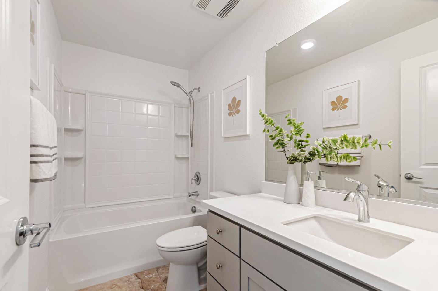 Detail Gallery Image 17 of 37 For 636 Squire Ave, San Jose,  CA 95133 - 4 Beds | 3 Baths