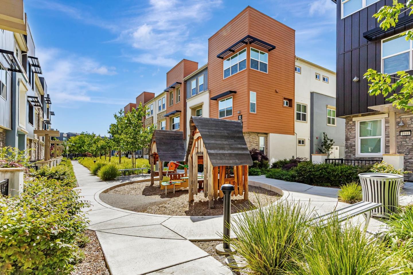 Detail Gallery Image 32 of 37 For 636 Squire Ave, San Jose,  CA 95133 - 4 Beds | 3 Baths