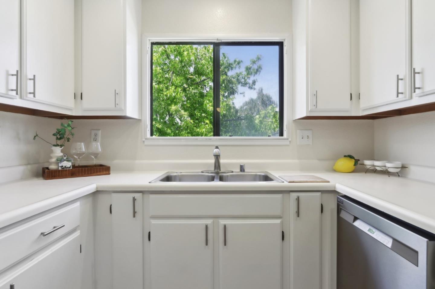 Detail Gallery Image 12 of 20 For 145 Albacore Ln, Foster City,  CA 94404 - 2 Beds | 2 Baths