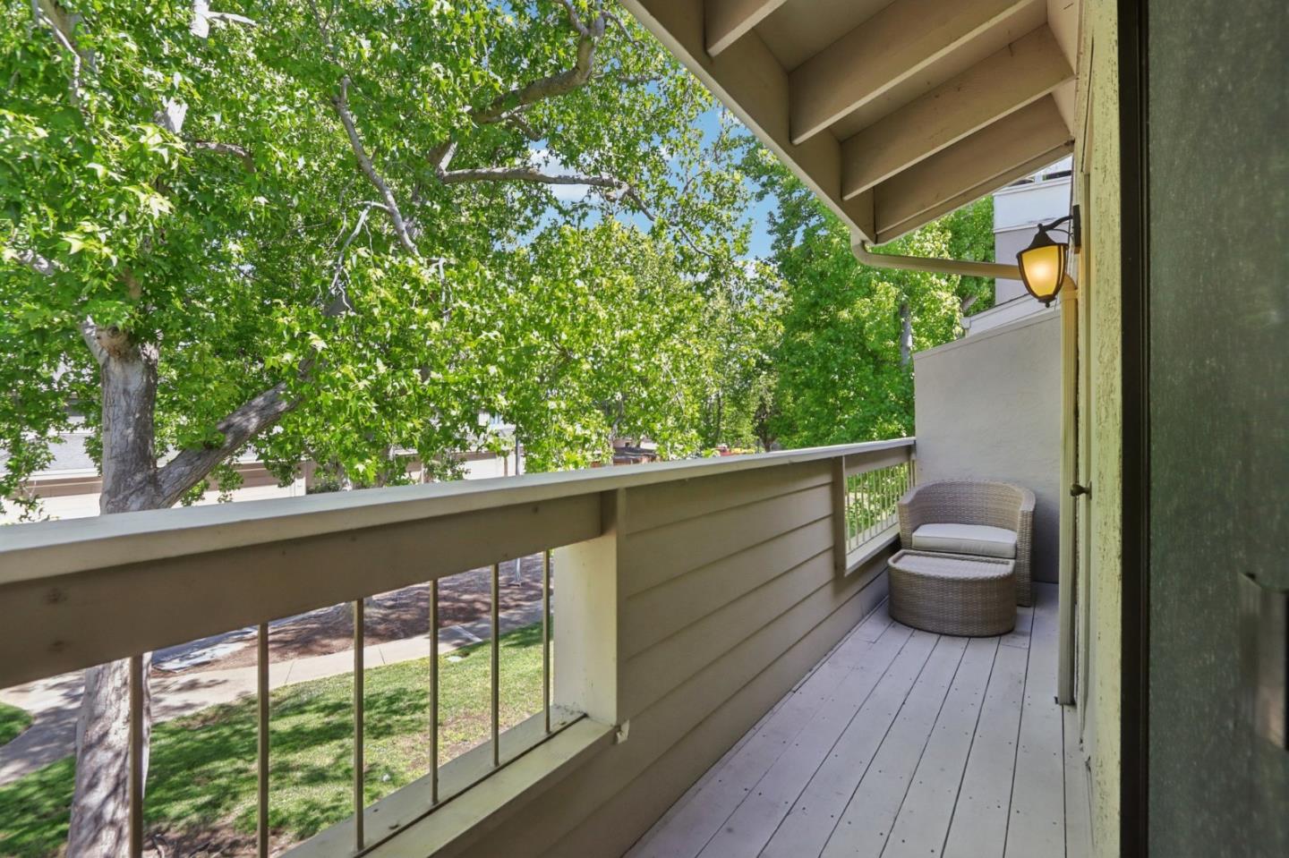 Detail Gallery Image 4 of 20 For 145 Albacore Ln, Foster City,  CA 94404 - 2 Beds | 2 Baths