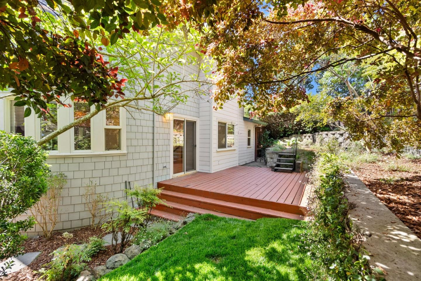 Detail Gallery Image 20 of 22 For 108 Misty Ct, Santa Cruz,  CA 95060 - 3 Beds | 3 Baths