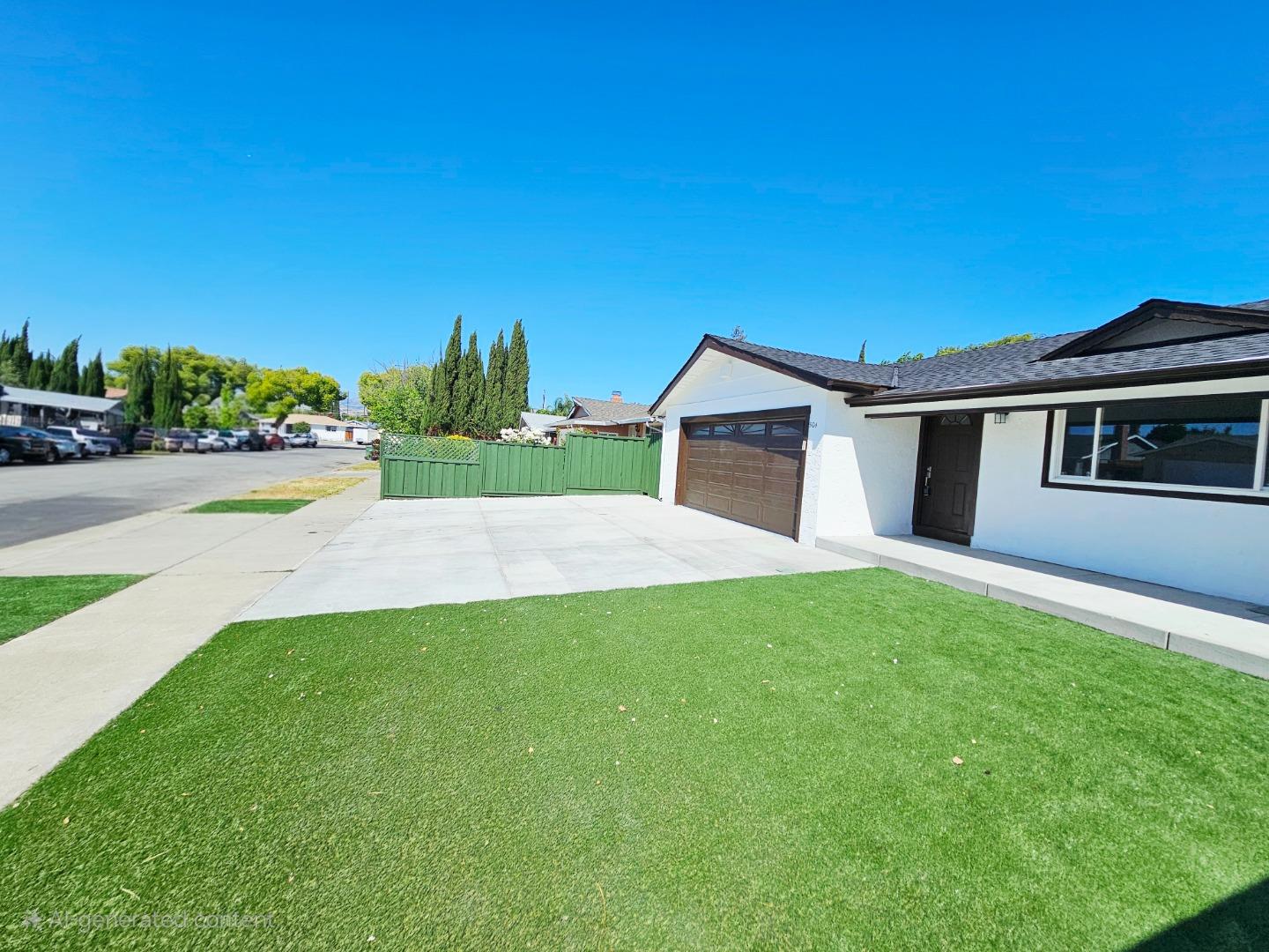 Detail Gallery Image 10 of 54 For 504 Beth Dr, San Jose,  CA 95111 - 3 Beds | 2 Baths