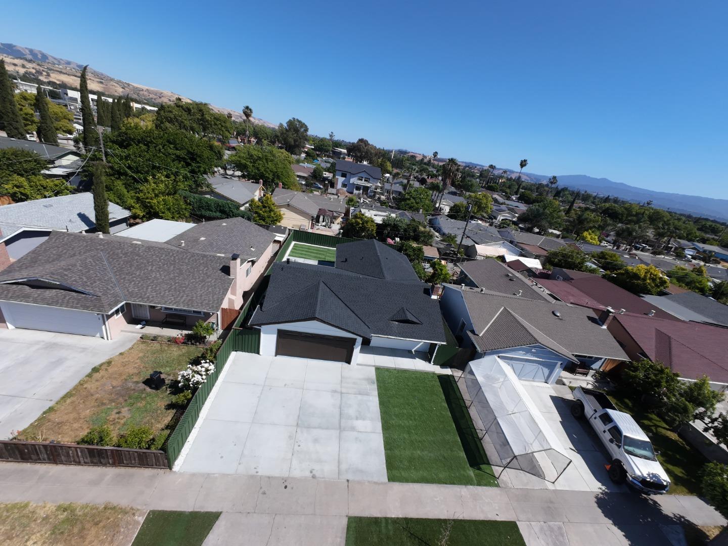 Detail Gallery Image 13 of 54 For 504 Beth Dr, San Jose,  CA 95111 - 3 Beds | 2 Baths