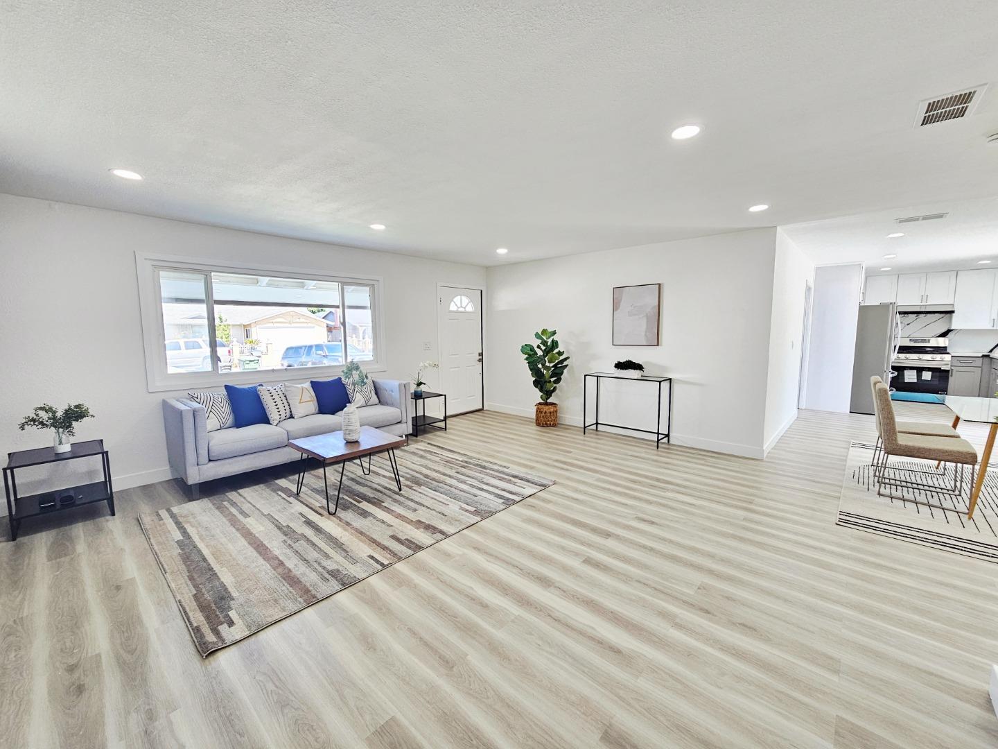 Detail Gallery Image 19 of 54 For 504 Beth Dr, San Jose,  CA 95111 - 3 Beds | 2 Baths