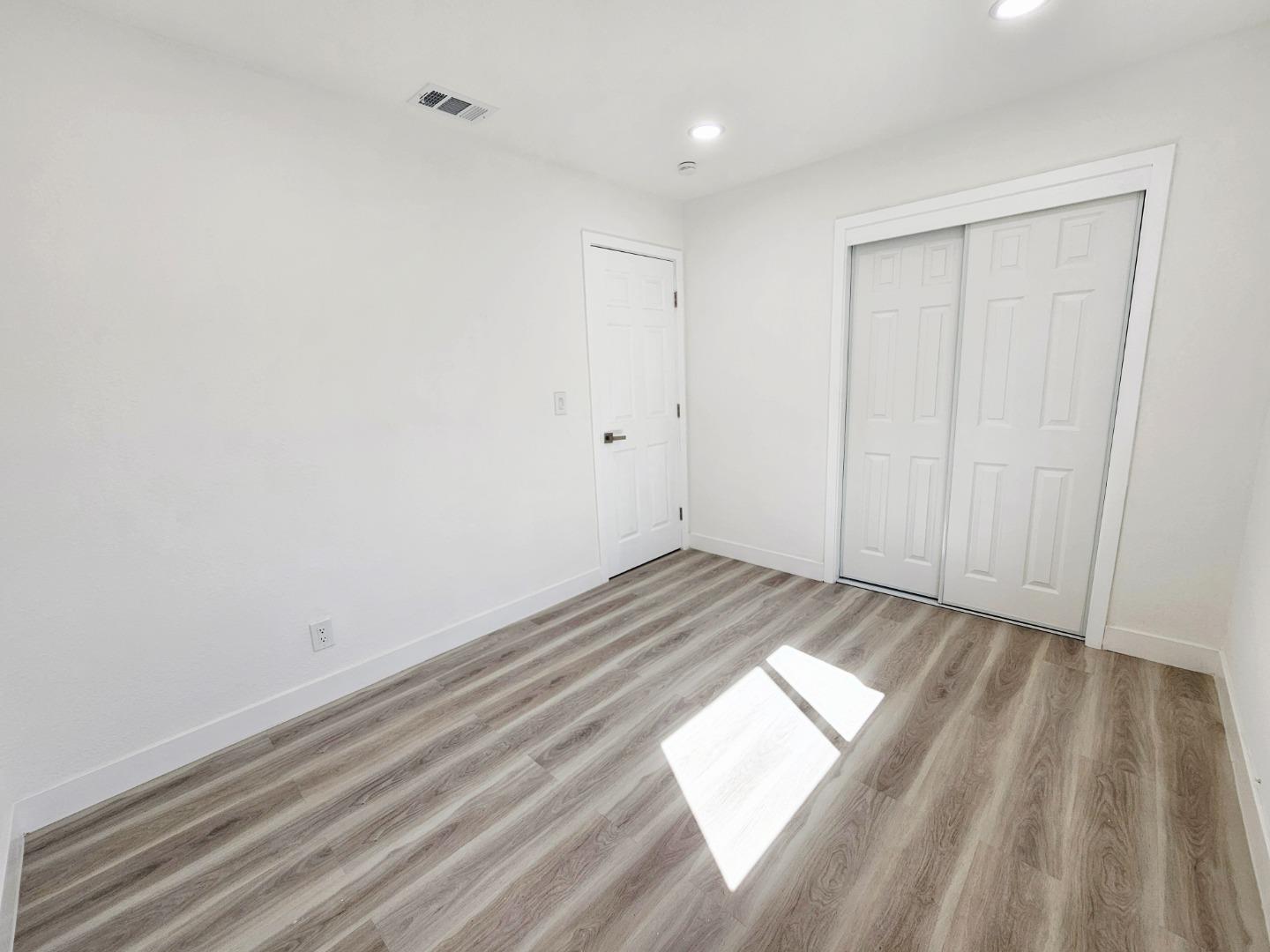 Detail Gallery Image 43 of 54 For 504 Beth Dr, San Jose,  CA 95111 - 3 Beds | 2 Baths