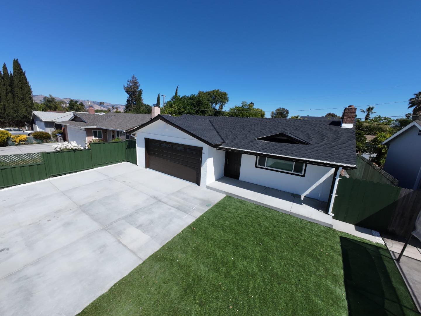 Detail Gallery Image 7 of 54 For 504 Beth Dr, San Jose,  CA 95111 - 3 Beds | 2 Baths