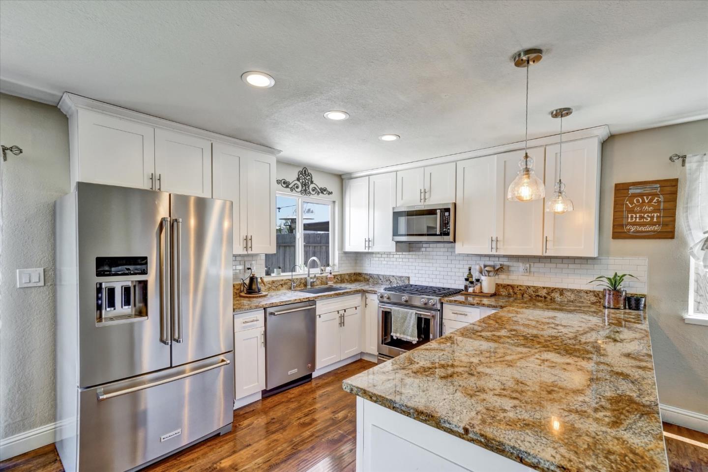Detail Gallery Image 13 of 59 For 8100 Springdale Ct, Gilroy,  CA 95020 - 3 Beds | 2 Baths