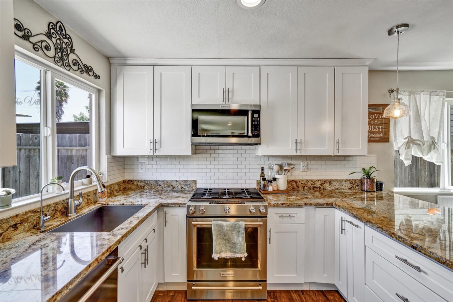 Detail Gallery Image 14 of 59 For 8100 Springdale Ct, Gilroy,  CA 95020 - 3 Beds | 2 Baths
