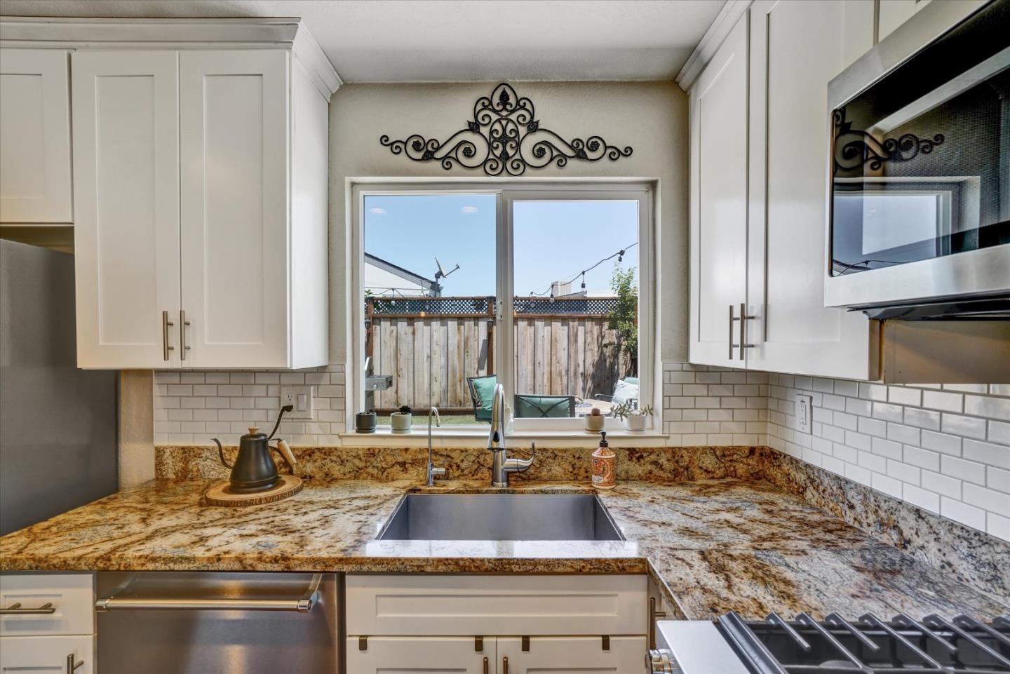 Detail Gallery Image 17 of 59 For 8100 Springdale Ct, Gilroy,  CA 95020 - 3 Beds | 2 Baths