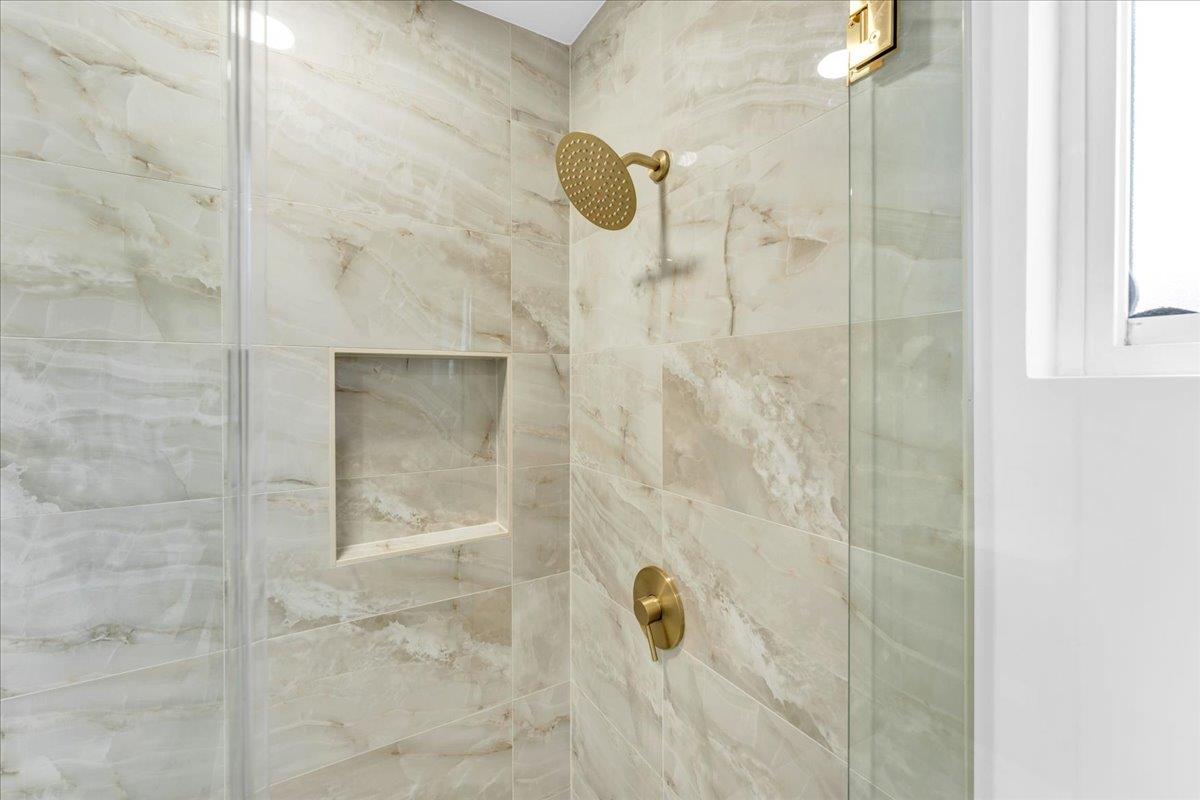 Detail Gallery Image 23 of 52 For 875 E Taylor St, San Jose,  CA 95112 - 4 Beds | 3/1 Baths