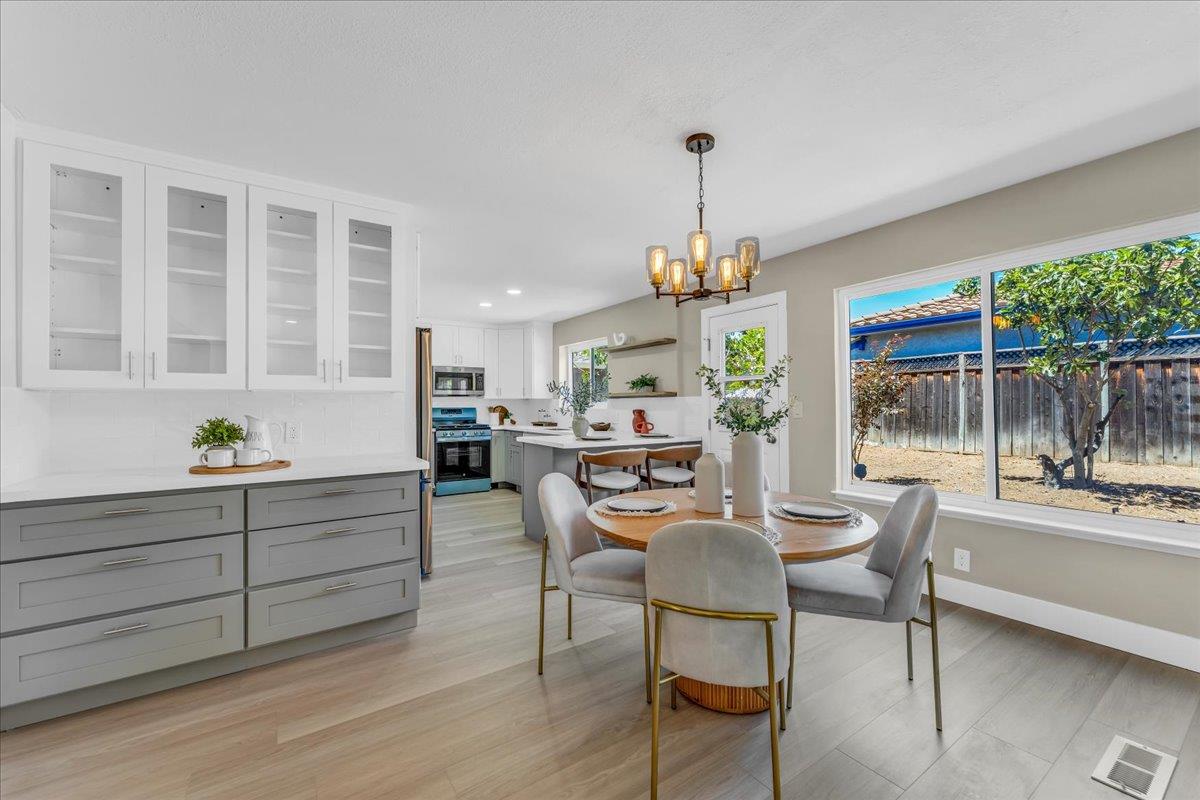 Detail Gallery Image 33 of 52 For 875 E Taylor St, San Jose,  CA 95112 - 4 Beds | 3/1 Baths