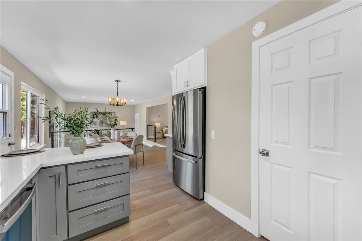 Detail Gallery Image 40 of 52 For 875 E Taylor St, San Jose,  CA 95112 - 4 Beds | 3/1 Baths