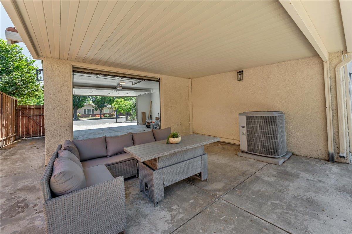 Detail Gallery Image 46 of 52 For 875 E Taylor St, San Jose,  CA 95112 - 4 Beds | 3/1 Baths