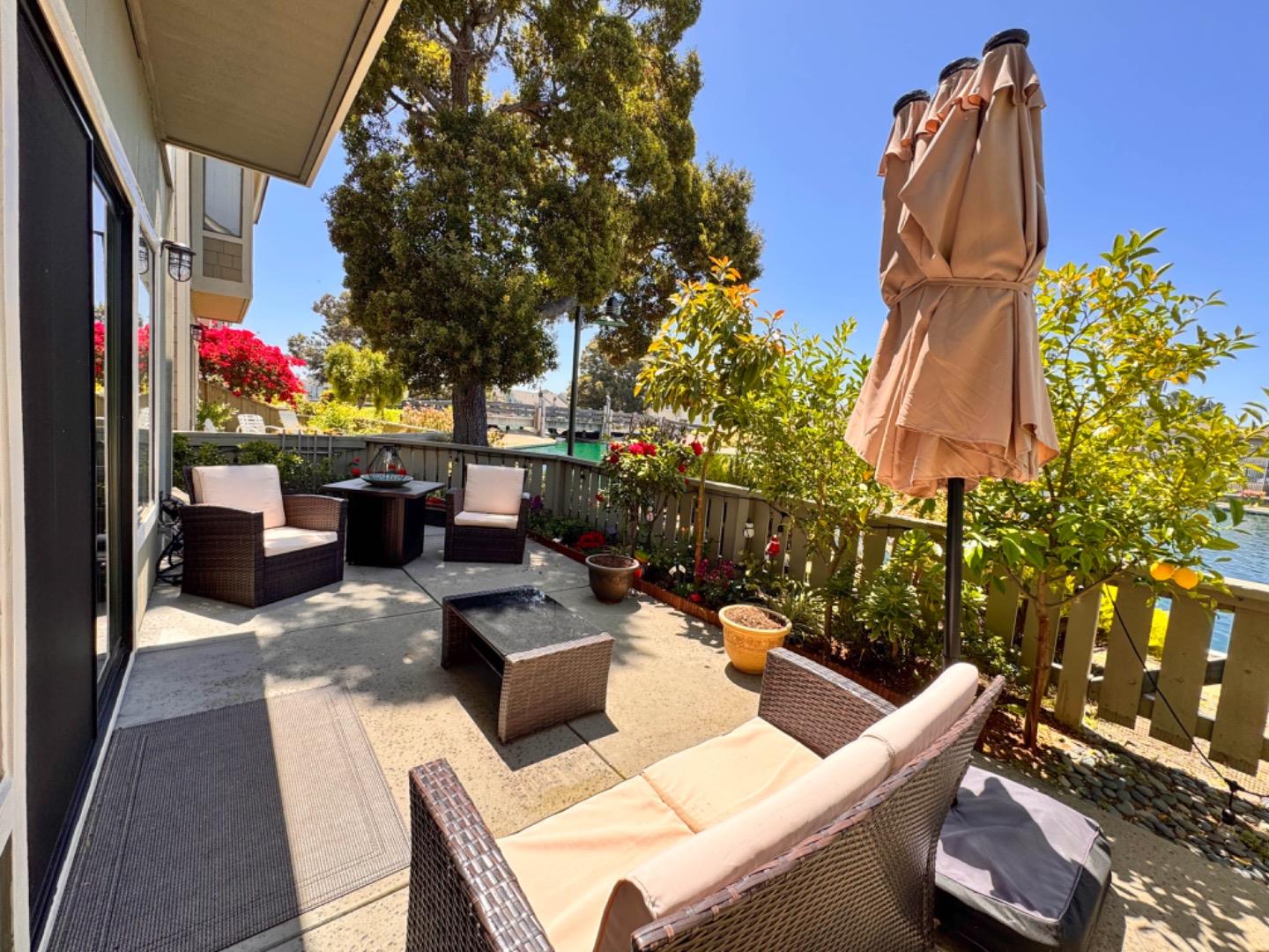 Detail Gallery Image 3 of 26 For 838 Andromeda Ln, Foster City,  CA 94404 - 3 Beds | 2/1 Baths