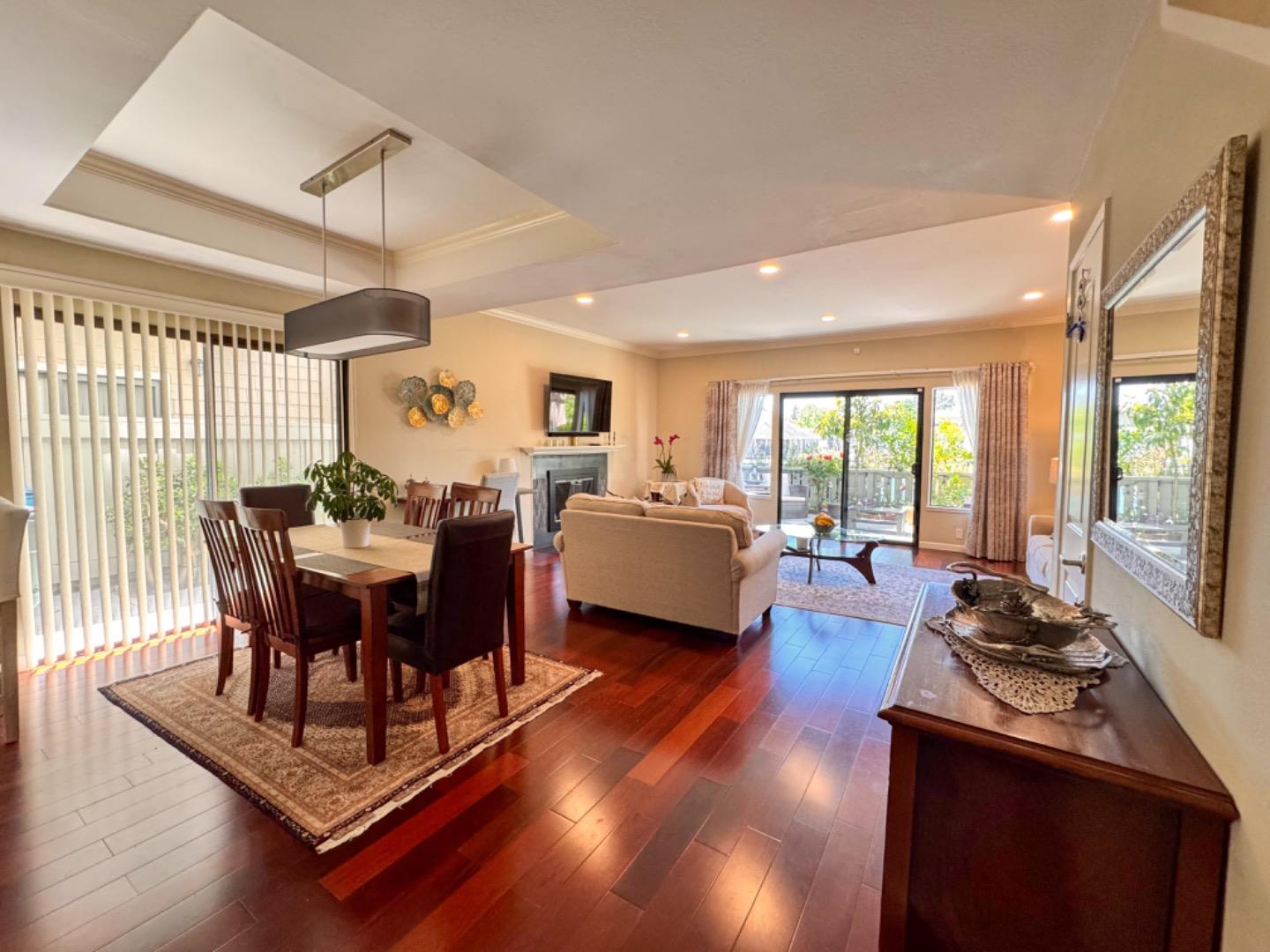Detail Gallery Image 4 of 26 For 838 Andromeda Ln, Foster City,  CA 94404 - 3 Beds | 2/1 Baths