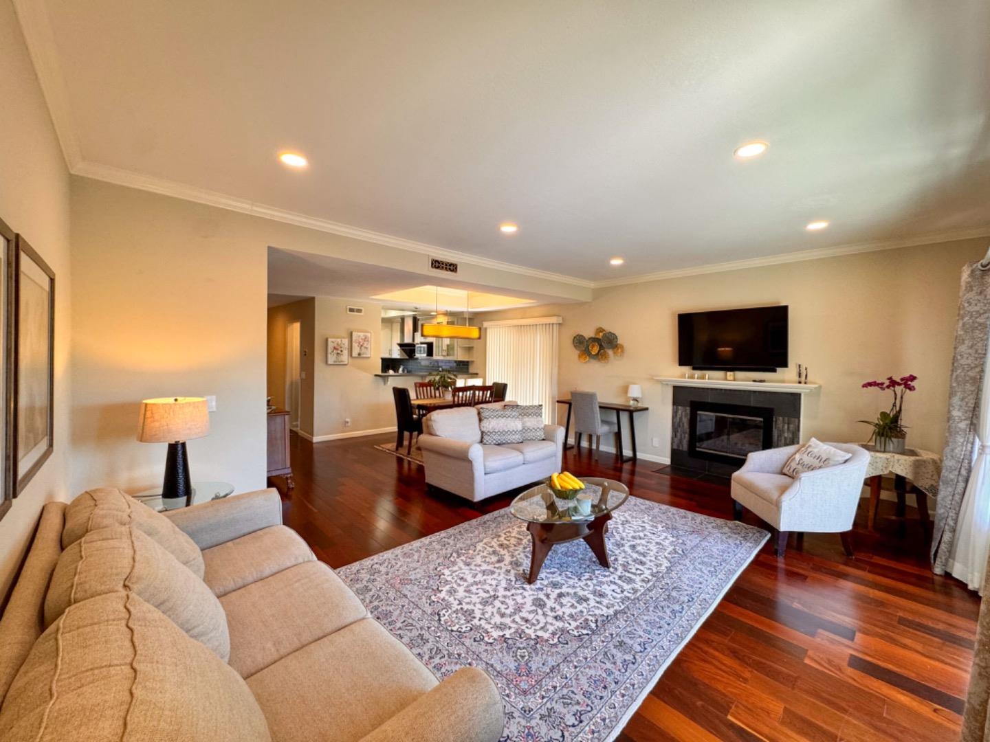 Detail Gallery Image 5 of 26 For 838 Andromeda Ln, Foster City,  CA 94404 - 3 Beds | 2/1 Baths