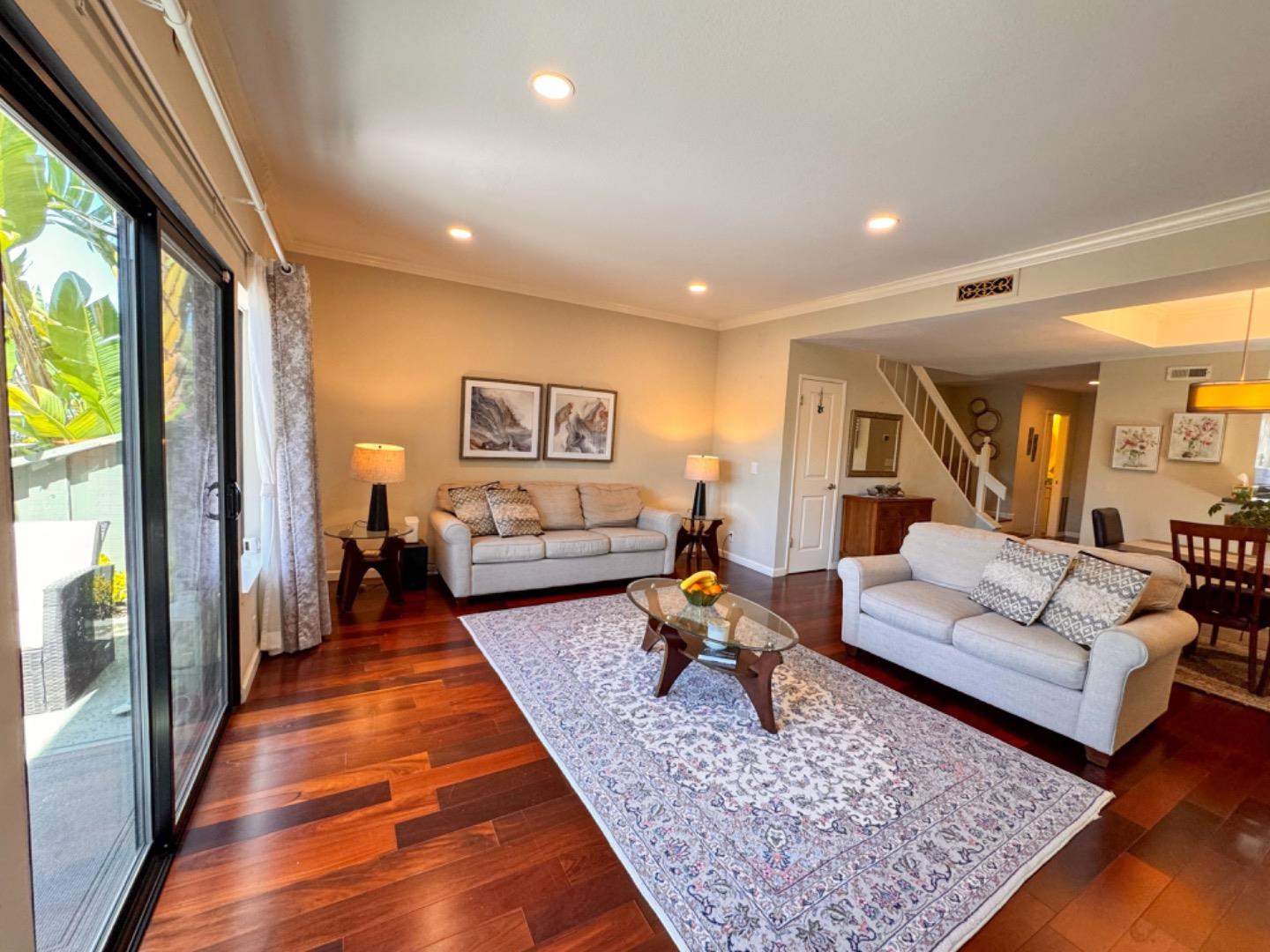 Detail Gallery Image 6 of 26 For 838 Andromeda Ln, Foster City,  CA 94404 - 3 Beds | 2/1 Baths