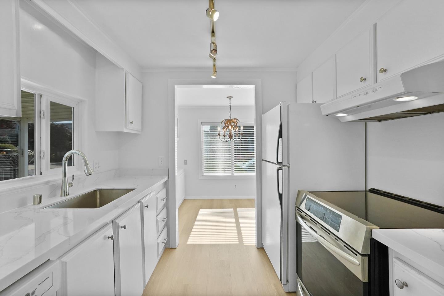 Detail Gallery Image 5 of 33 For 7 Seashell Cir #7,  Half Moon Bay,  CA 94019 - 2 Beds | 1 Baths