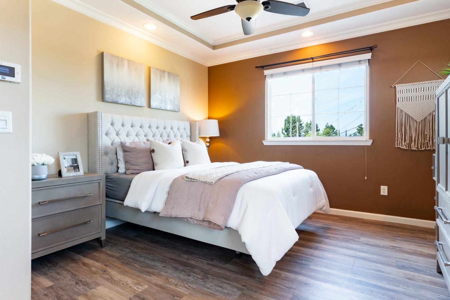 Detail Gallery Image 10 of 26 For 701 Paula Ct, San Jose,  CA 95126 - 2 Beds | 2/1 Baths