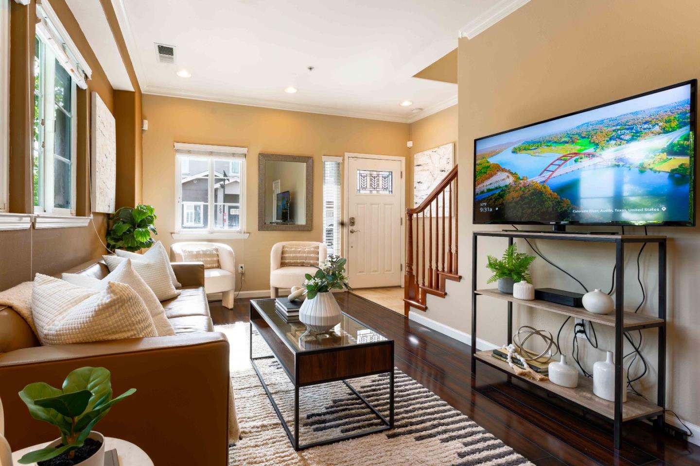 Detail Gallery Image 2 of 26 For 701 Paula Ct, San Jose,  CA 95126 - 2 Beds | 2/1 Baths