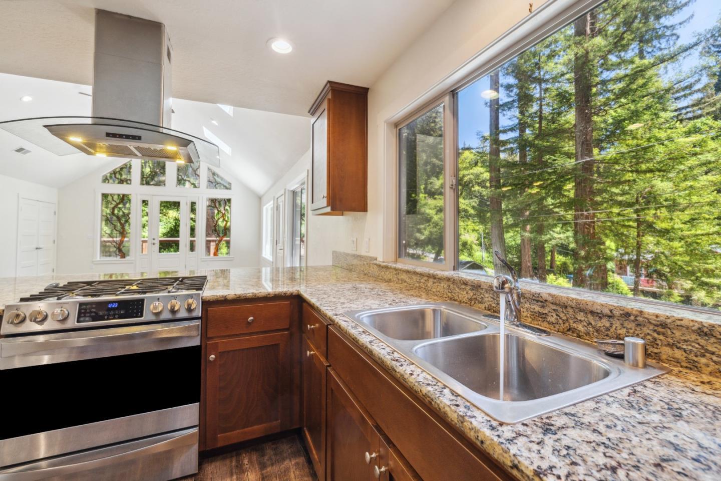 Detail Gallery Image 10 of 81 For 162 Rincon Rd, Felton,  CA 95018 - – Beds | – Baths