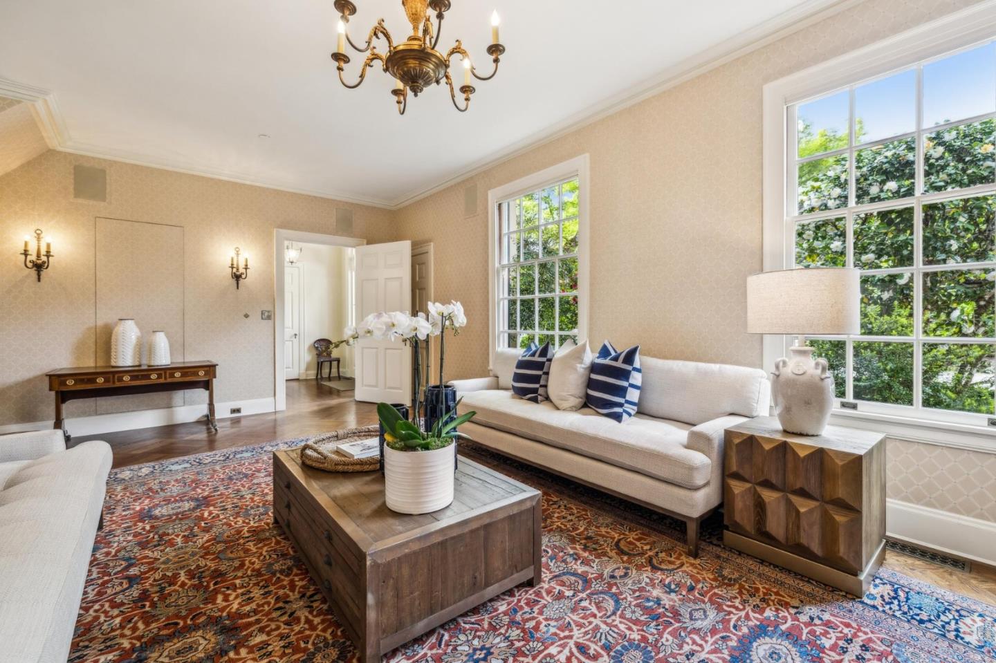 Detail Gallery Image 12 of 79 For 100 Canada Rd, Woodside,  CA 94062 - 6 Beds | 4/3 Baths