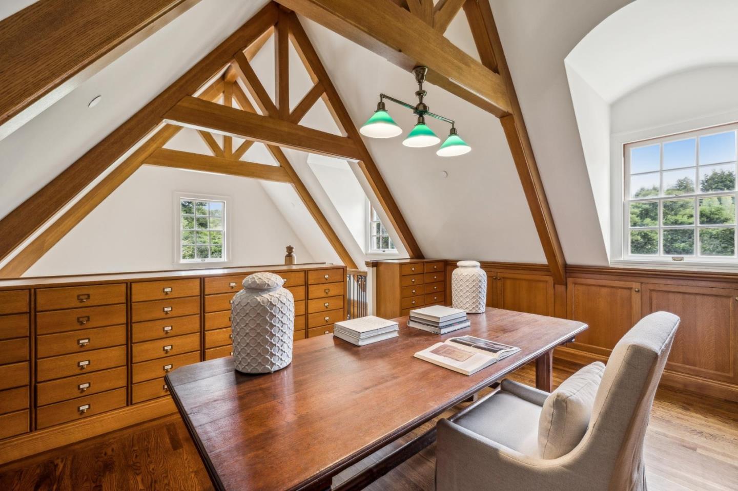 Detail Gallery Image 17 of 79 For 100 Canada Rd, Woodside,  CA 94062 - 6 Beds | 4/3 Baths