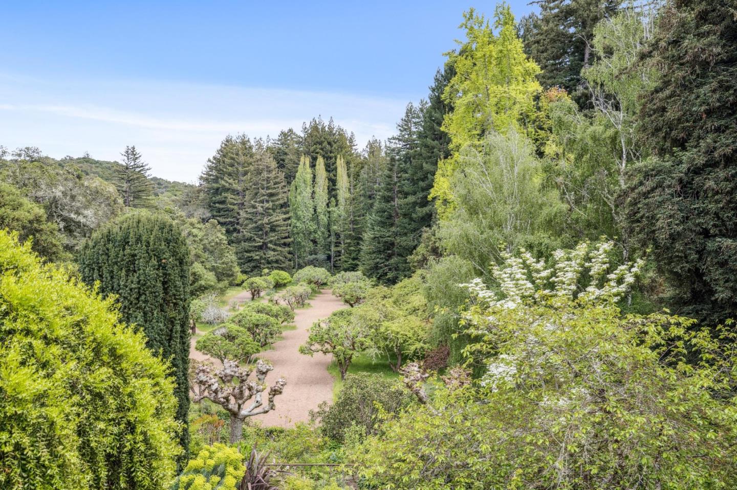 Detail Gallery Image 30 of 79 For 100 Canada Rd, Woodside,  CA 94062 - 6 Beds | 4/3 Baths