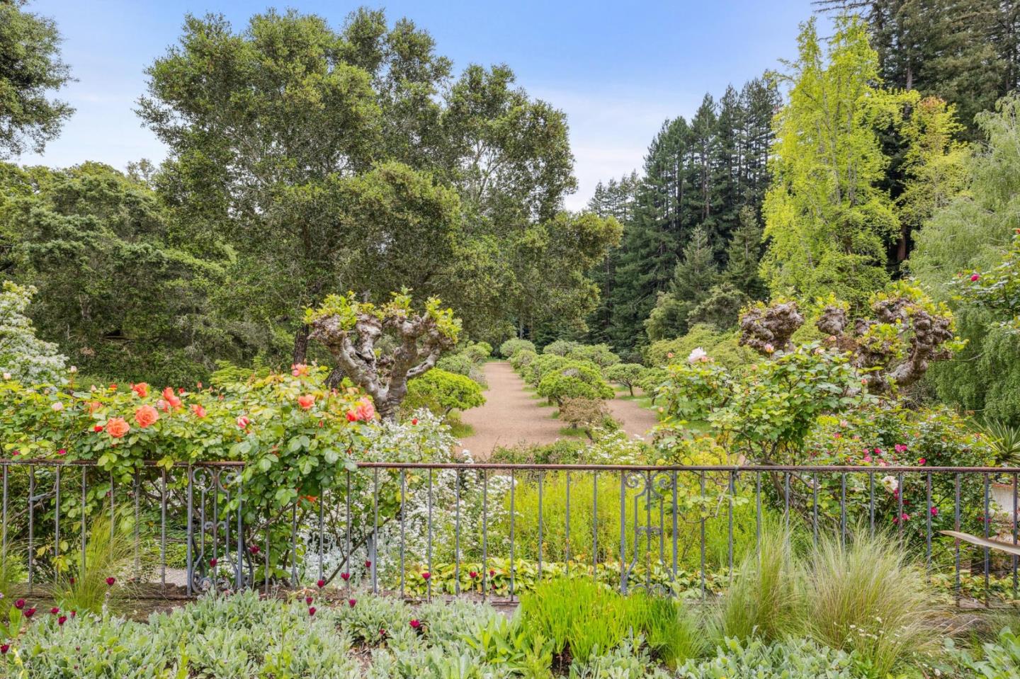 Detail Gallery Image 44 of 79 For 100 Canada Rd, Woodside,  CA 94062 - 6 Beds | 4/3 Baths