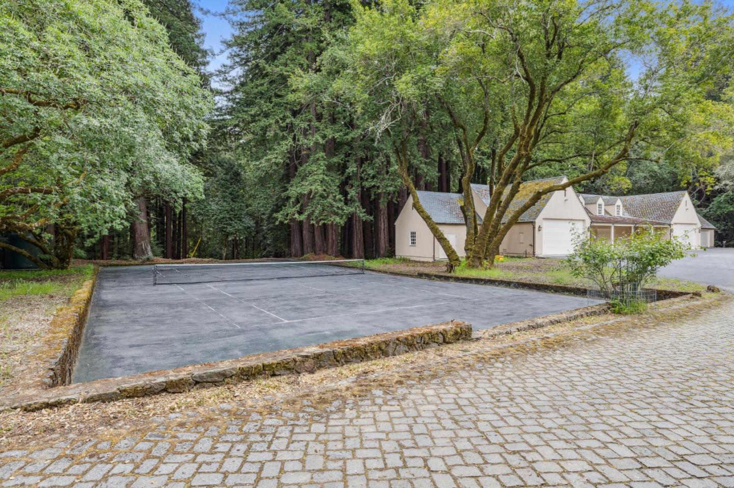 Detail Gallery Image 53 of 79 For 100 Canada Rd, Woodside,  CA 94062 - 6 Beds | 4/3 Baths