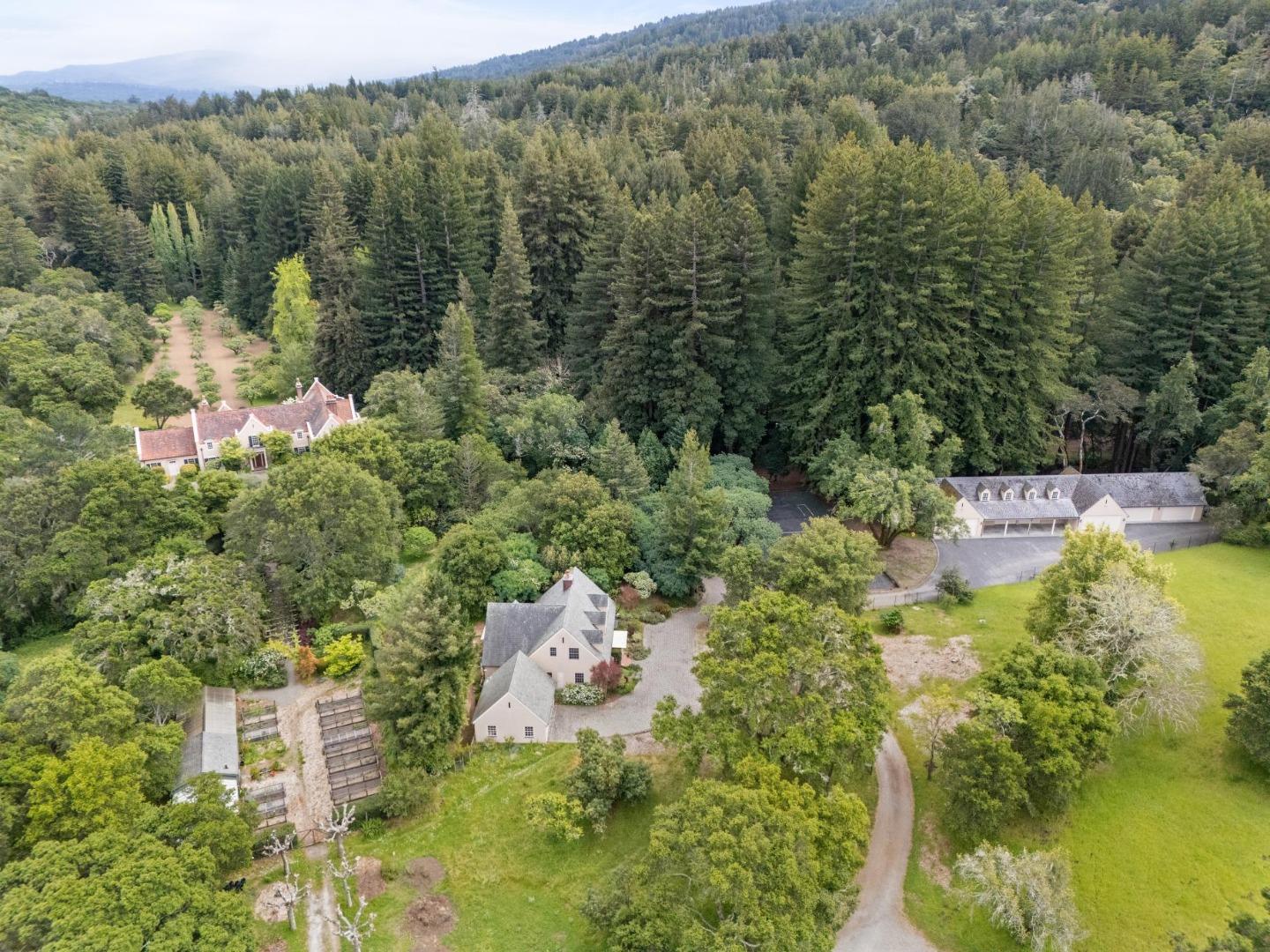 Detail Gallery Image 60 of 79 For 100 Canada Rd, Woodside,  CA 94062 - 6 Beds | 4/3 Baths