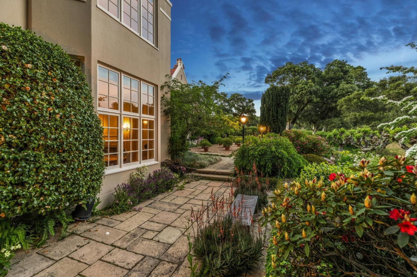Detail Gallery Image 71 of 79 For 100 Canada Rd, Woodside,  CA 94062 - 6 Beds | 4/3 Baths