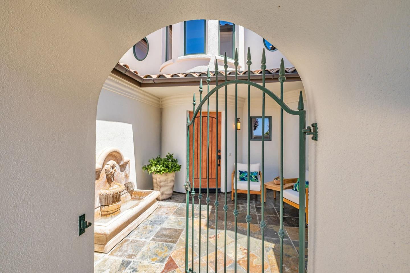 Detail Gallery Image 3 of 51 For 125 Zanzibar Dr, Aptos,  CA 95003 - 3 Beds | 3 Baths