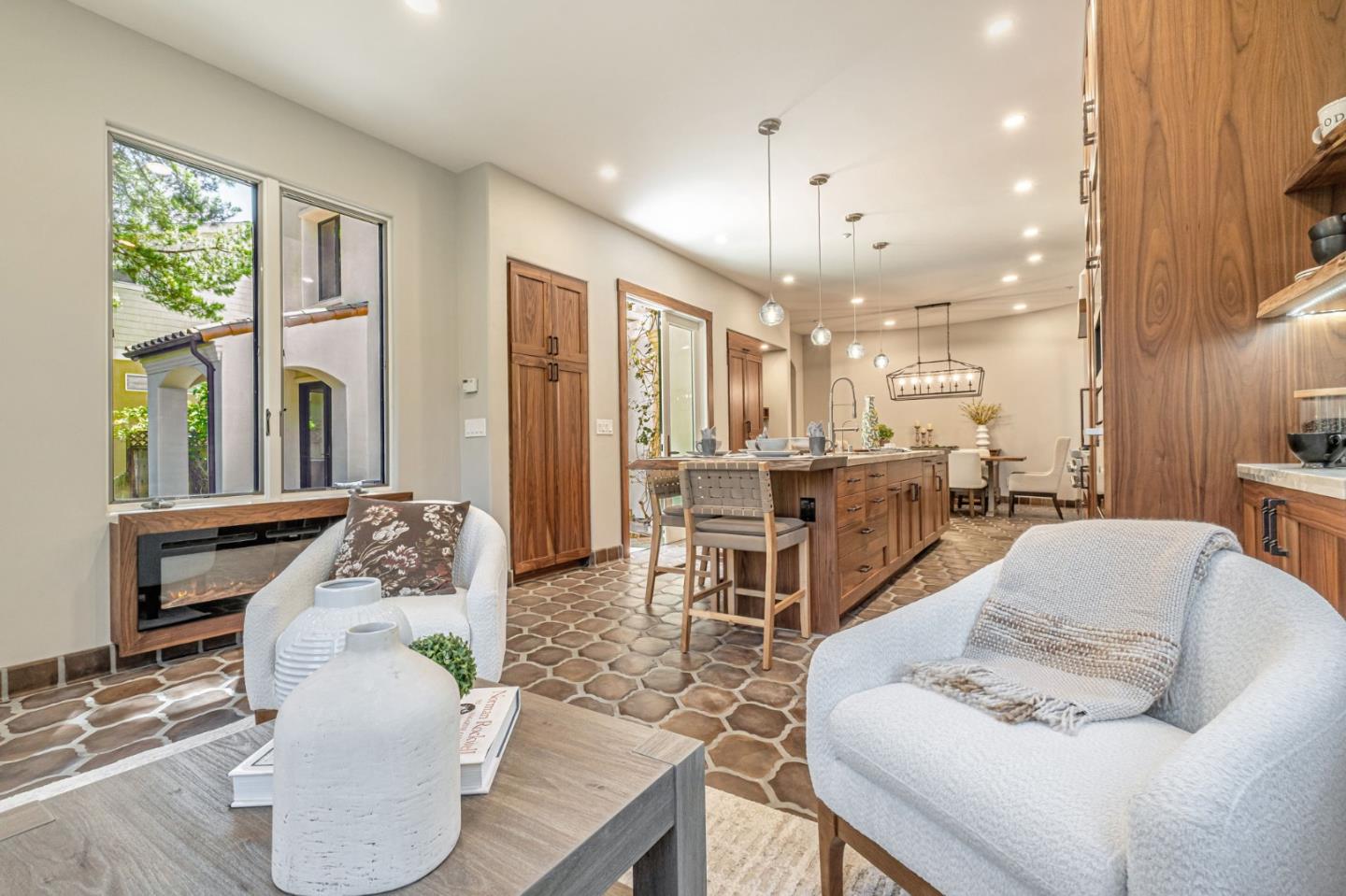 Detail Gallery Image 9 of 51 For 125 Zanzibar Dr, Aptos,  CA 95003 - 3 Beds | 3 Baths