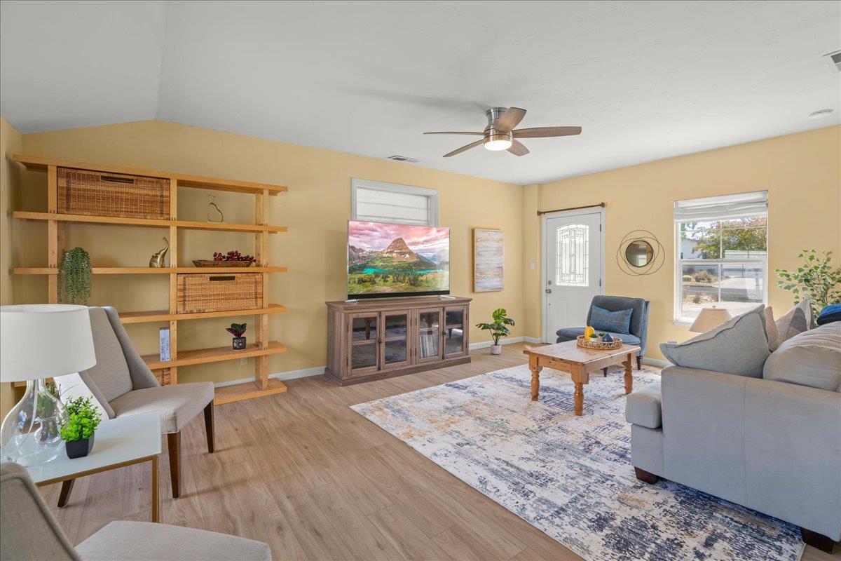 Detail Gallery Image 11 of 48 For 2884 Lexford Ave, San Jose,  CA 95124 - 4 Beds | 2 Baths