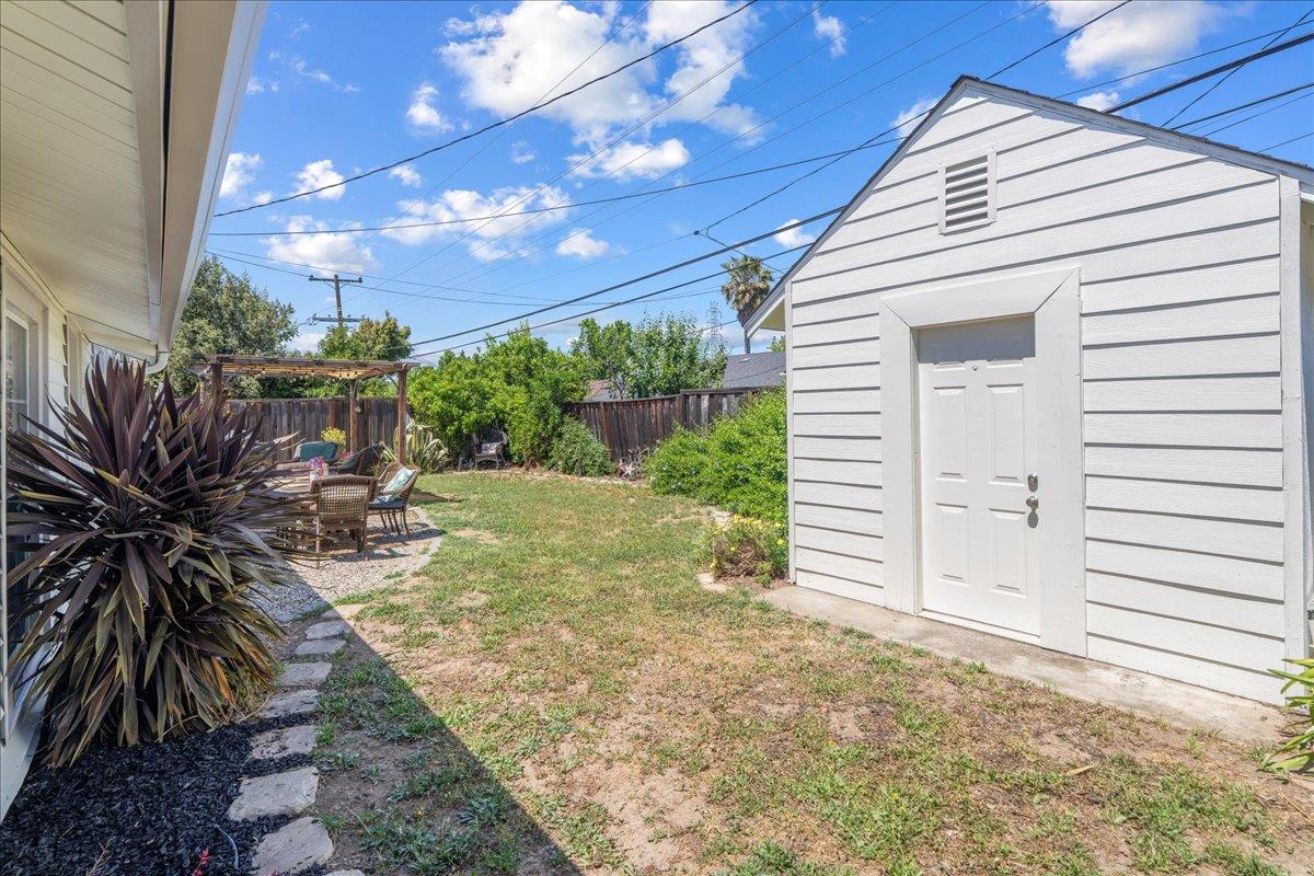 Detail Gallery Image 21 of 48 For 2884 Lexford Ave, San Jose,  CA 95124 - 4 Beds | 2 Baths
