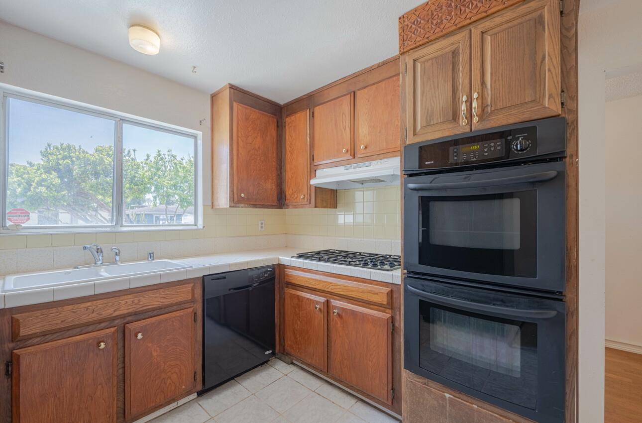 Detail Gallery Image 16 of 44 For 3139 Crestview Ct, Marina,  CA 93933 - 4 Beds | 2 Baths