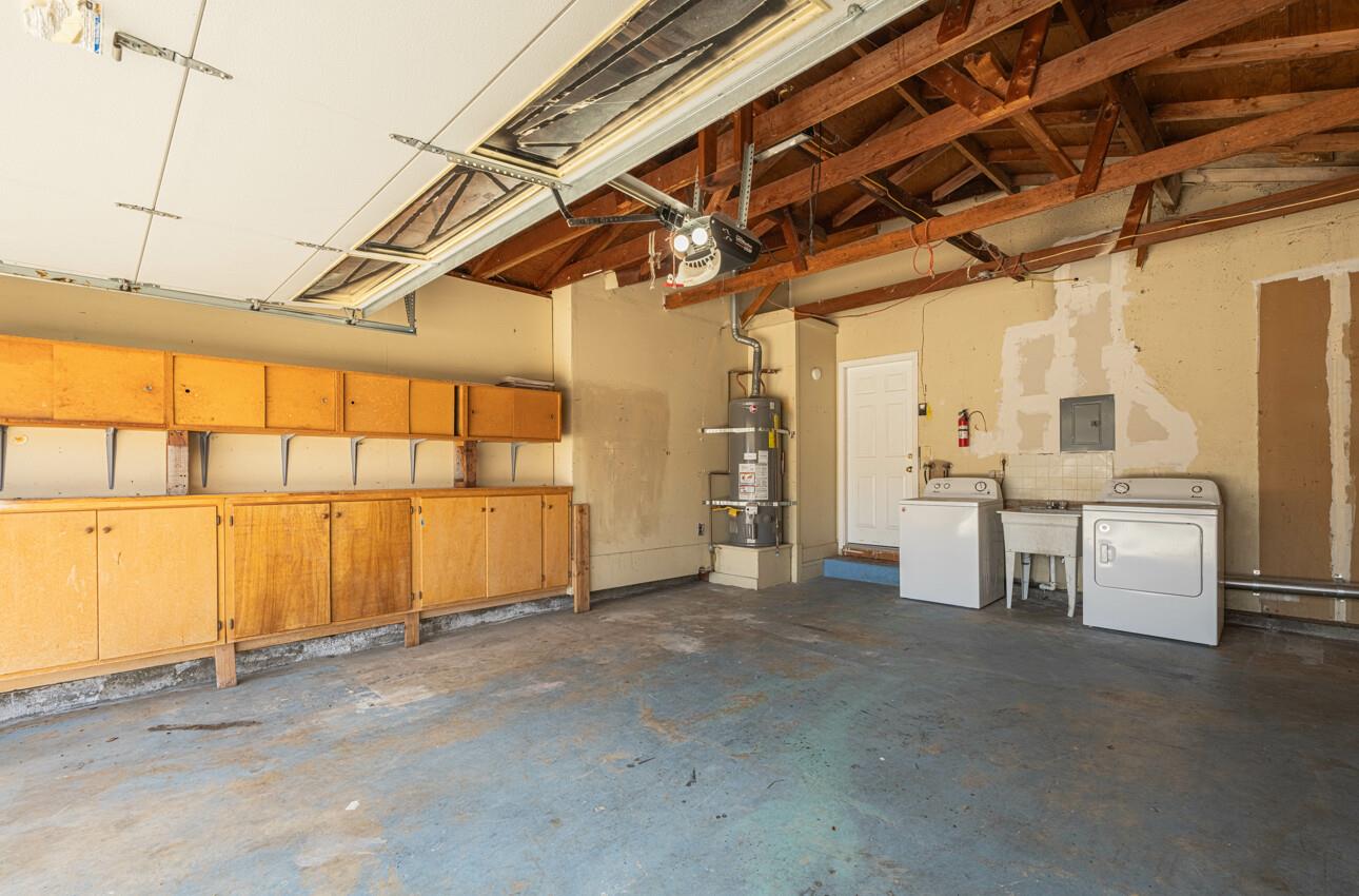 Detail Gallery Image 31 of 44 For 3139 Crestview Ct, Marina,  CA 93933 - 4 Beds | 2 Baths