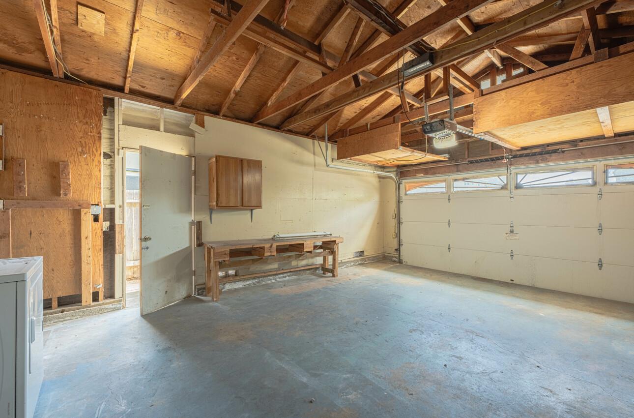 Detail Gallery Image 32 of 44 For 3139 Crestview Ct, Marina,  CA 93933 - 4 Beds | 2 Baths