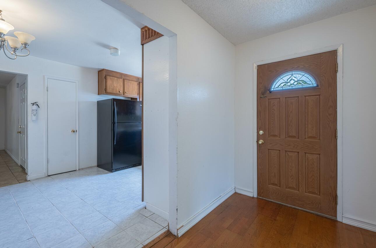 Detail Gallery Image 5 of 44 For 3139 Crestview Ct, Marina,  CA 93933 - 4 Beds | 2 Baths