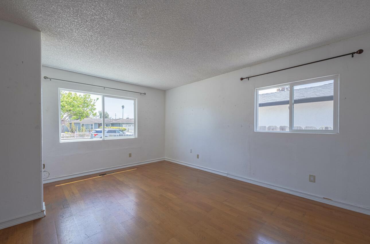 Detail Gallery Image 6 of 44 For 3139 Crestview Ct, Marina,  CA 93933 - 4 Beds | 2 Baths