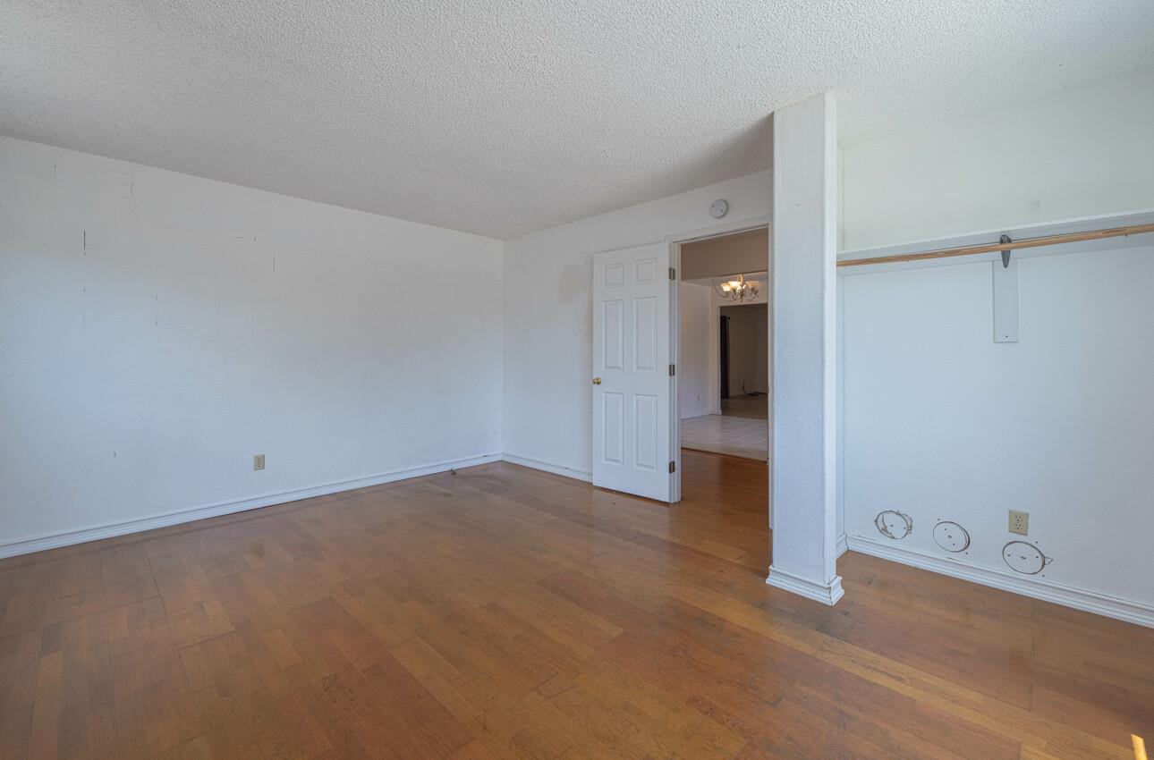 Detail Gallery Image 8 of 44 For 3139 Crestview Ct, Marina,  CA 93933 - 4 Beds | 2 Baths