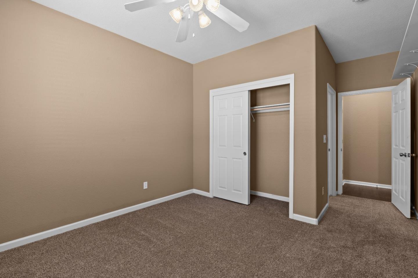 Detail Gallery Image 5 of 13 For 1735 Bermuda Pl, Manteca,  CA 95337 - 4 Beds | 3 Baths